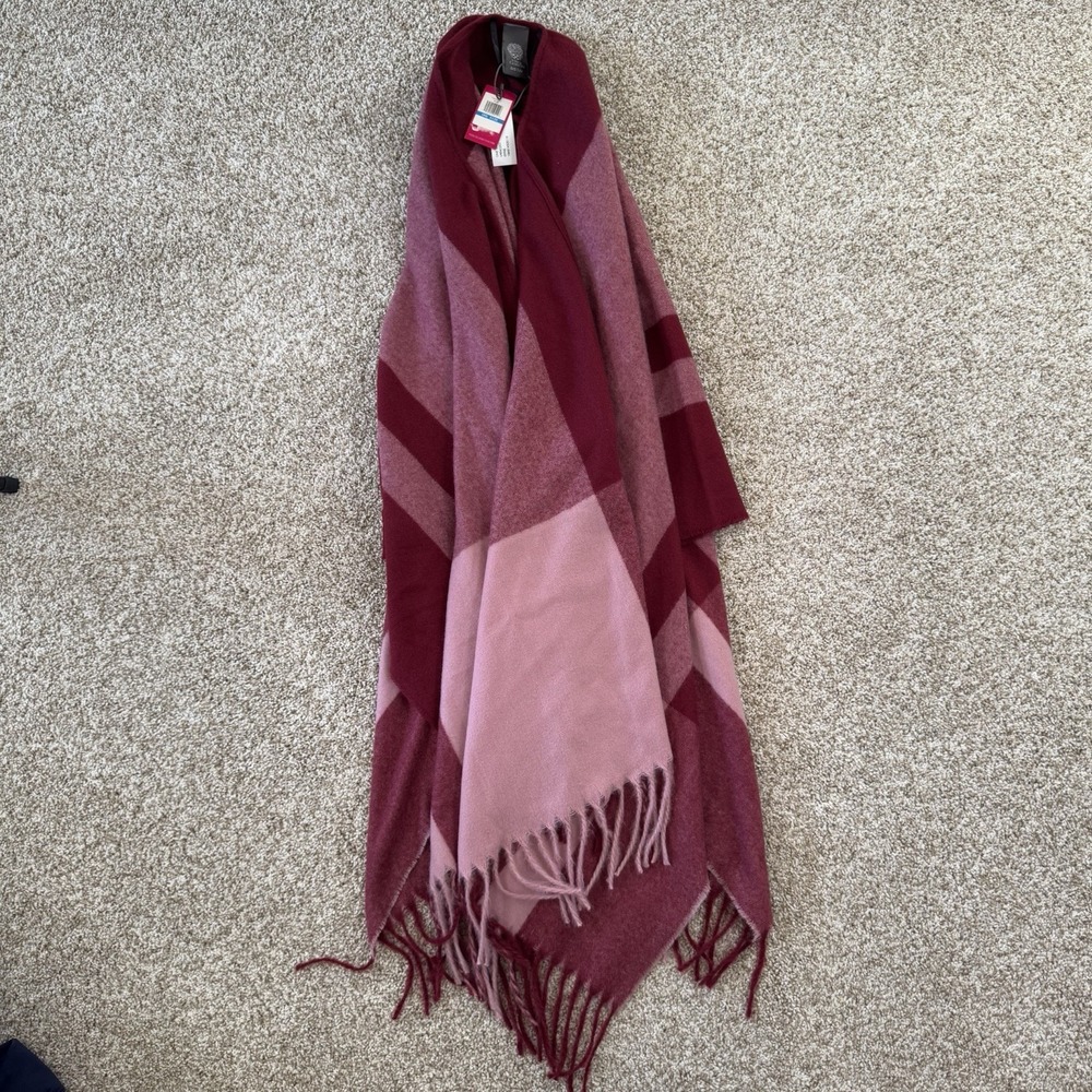 Vince Camuto NWT Women's Color Block Super Soft Topper Size OS